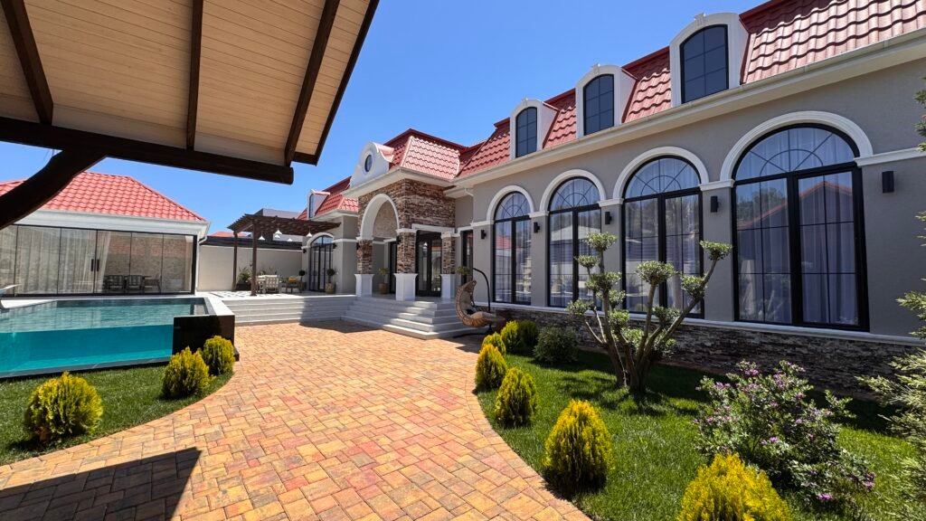 Merdekanda 7 sotda Yeni Super Villa Satilir